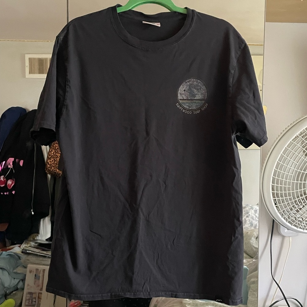 Techstyles Driftwood Surf Shop Men's Black Graphic T-Shirt